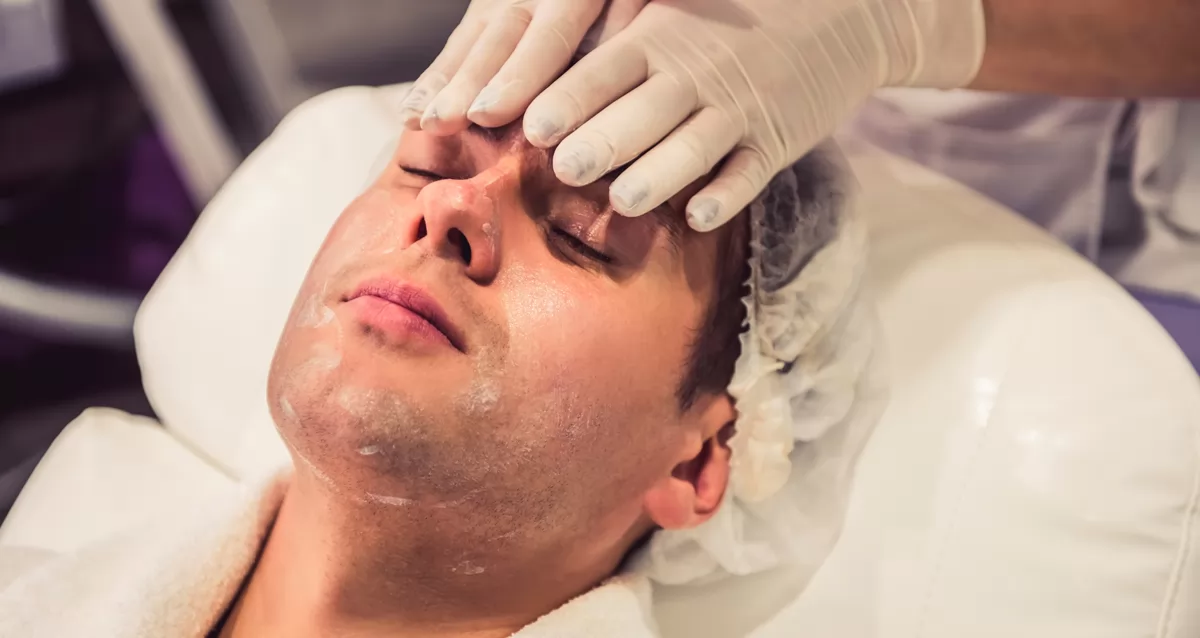 Men's facial in Bourbonnais
