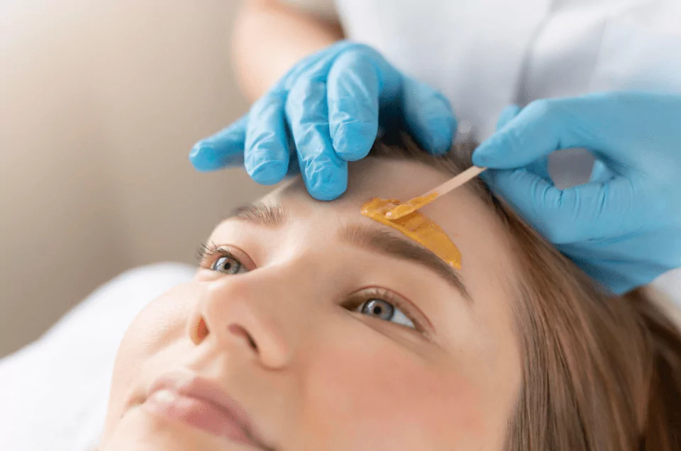 Eyebrow Waxing in Bourbonnais